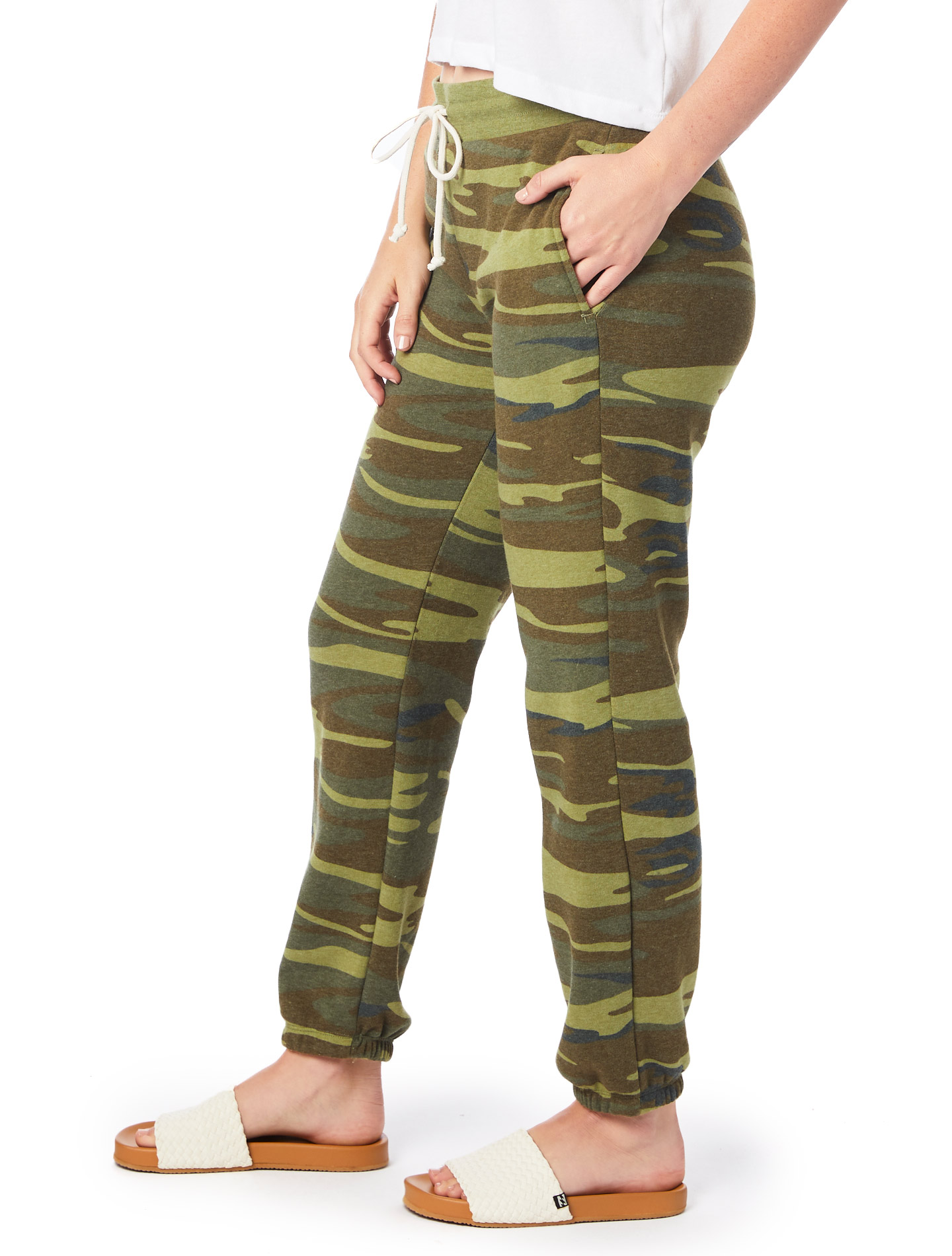 Alternative 9902 Camo