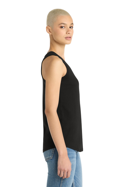 District DM138L Black