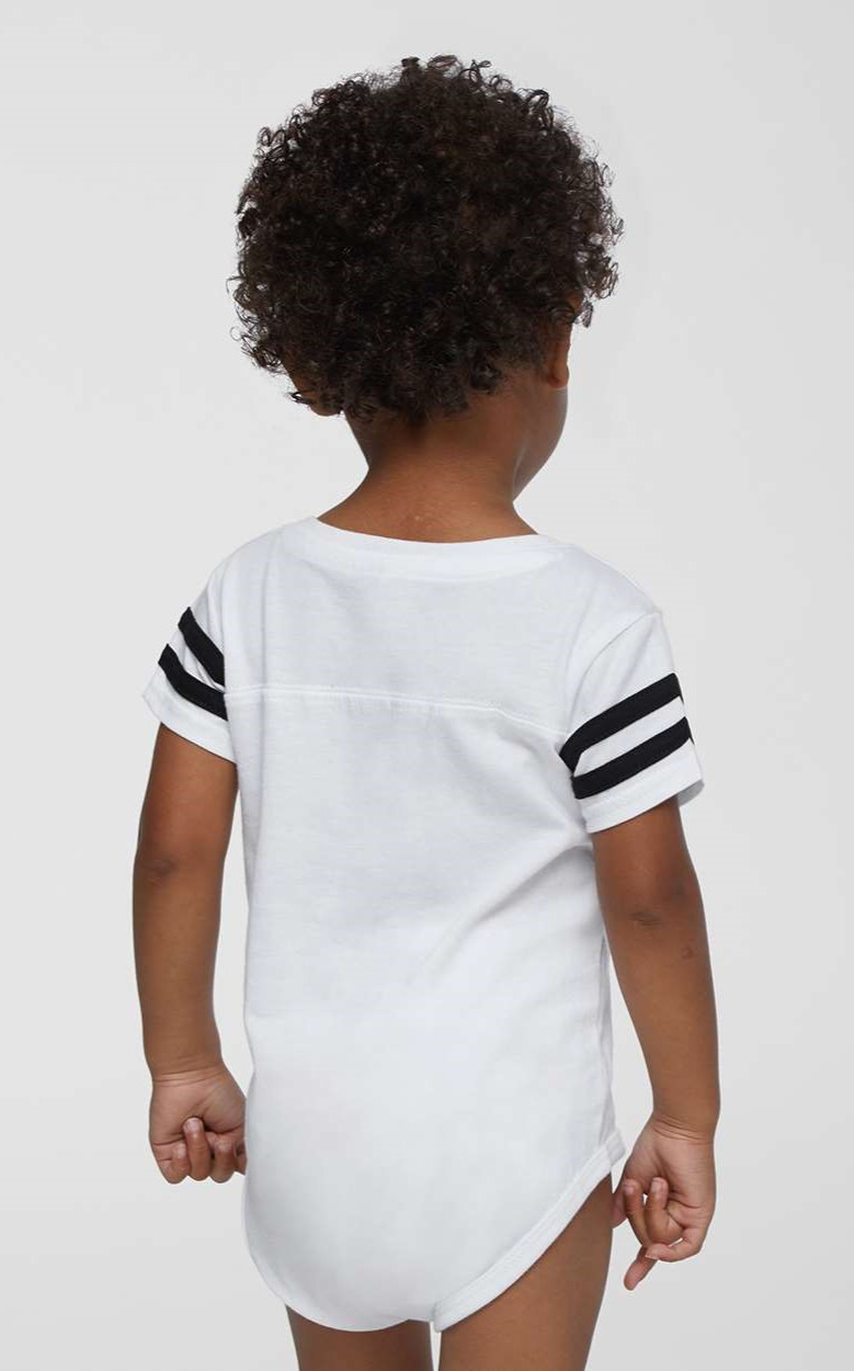 Rabbit Skins 4437 White / Black